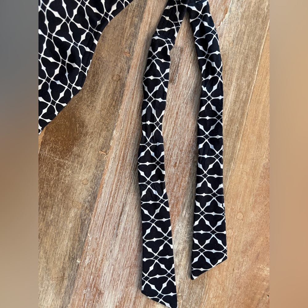 Lands' End Tankini Black and White Geometric Halter Top Skirted Swim Set, Sz 10 - Picture 7 of 15